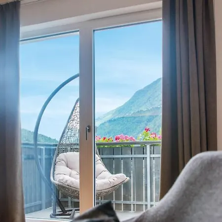 Fronza - Your Hike & Mountain Hotel Lutago