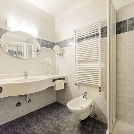 Fronza - Your Hike & Mountain Hotel Lutago