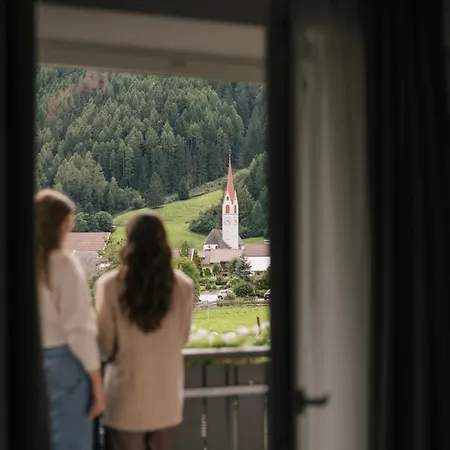 Fronza - Your Hike & Mountain Hotel 3*